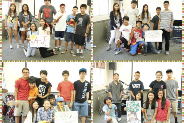 <p>We started by getting into our groups!</p>
