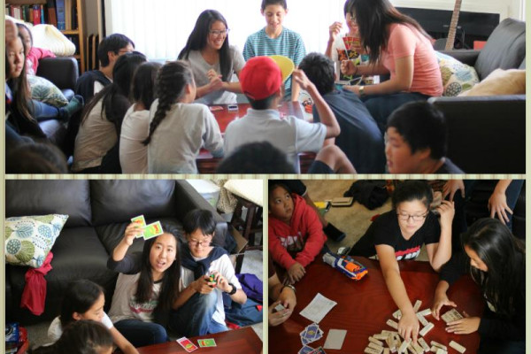 <p>We began our hangout with some fun board games!</p>
