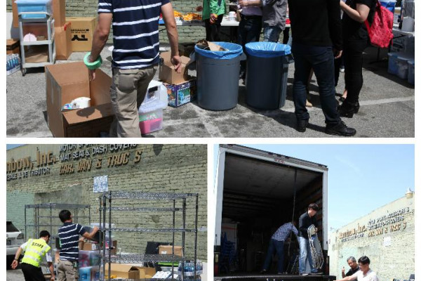 <p>부활주일 예배를 드리고, 부활의 기쁨을 잠시나마 나누며, &nbsp;모두 즐거히 이사 짐을 쌉니다.&nbsp;</p>
