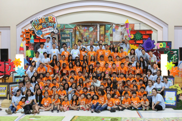 <p>주안에서 한가족으로 2박 3일 함께 예배하고 말씀을 배우며 지낸 즐거운 시간이 너무 빠르게 느껴졌습니다.</p>

<p>순간순간마다 함꼐 해주신 하나님께 감사드리며, &nbsp;많은 기도와 사랑의 섬김의 손길을 주신 모든 분들께 감사드립니다~&nbsp;</p>
